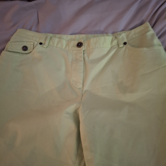 Hearts of Palm Petite Women's Neon Green Cropped Capris Pants - Picture 3 of 8